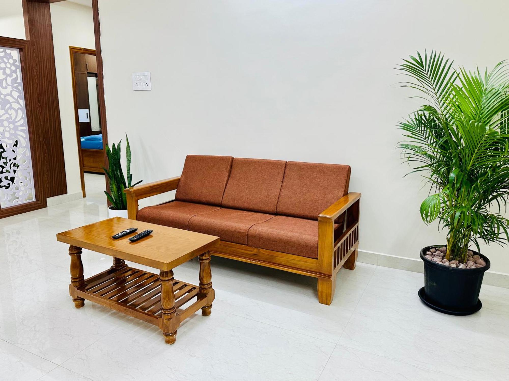 Truelife - 3Bhk Ac Apartments For Large Family - Best Location - Direct Flyover To Alipiri Gate - Walk To Ps4 Veg Restaurant - Modular Kitchen - Super Fast Wifi - Android Tv - 250 Jio Channels - Easy Access To All Temples - Top Service With Lots Of L 蒂鲁帕蒂 外观 照片