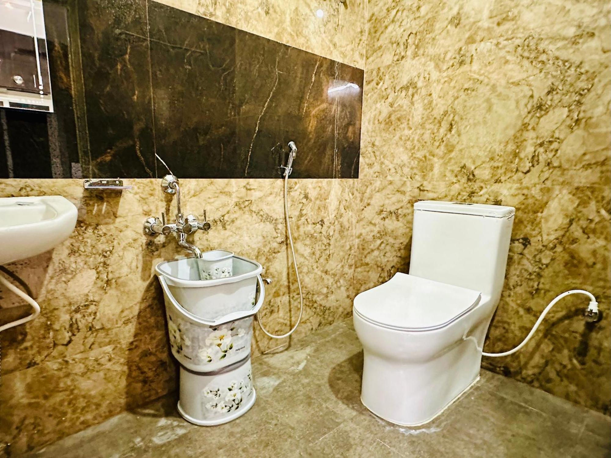 Truelife - 3Bhk Ac Apartments For Large Family - Best Location - Direct Flyover To Alipiri Gate - Walk To Ps4 Veg Restaurant - Modular Kitchen - Super Fast Wifi - Android Tv - 250 Jio Channels - Easy Access To All Temples - Top Service With Lots Of L 蒂鲁帕蒂 外观 照片