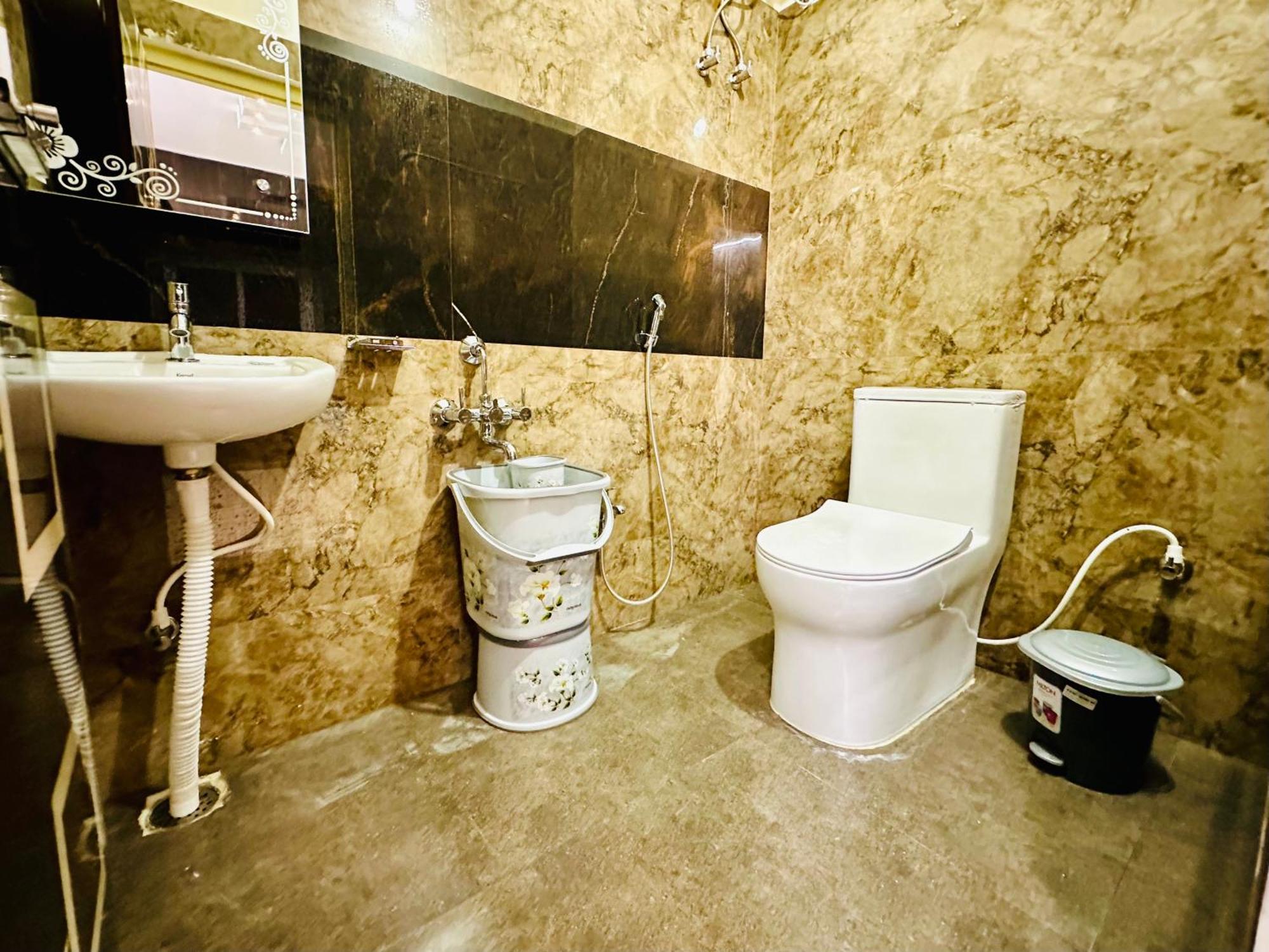Truelife - 3Bhk Ac Apartments For Large Family - Best Location - Direct Flyover To Alipiri Gate - Walk To Ps4 Veg Restaurant - Modular Kitchen - Super Fast Wifi - Android Tv - 250 Jio Channels - Easy Access To All Temples - Top Service With Lots Of L 蒂鲁帕蒂 外观 照片